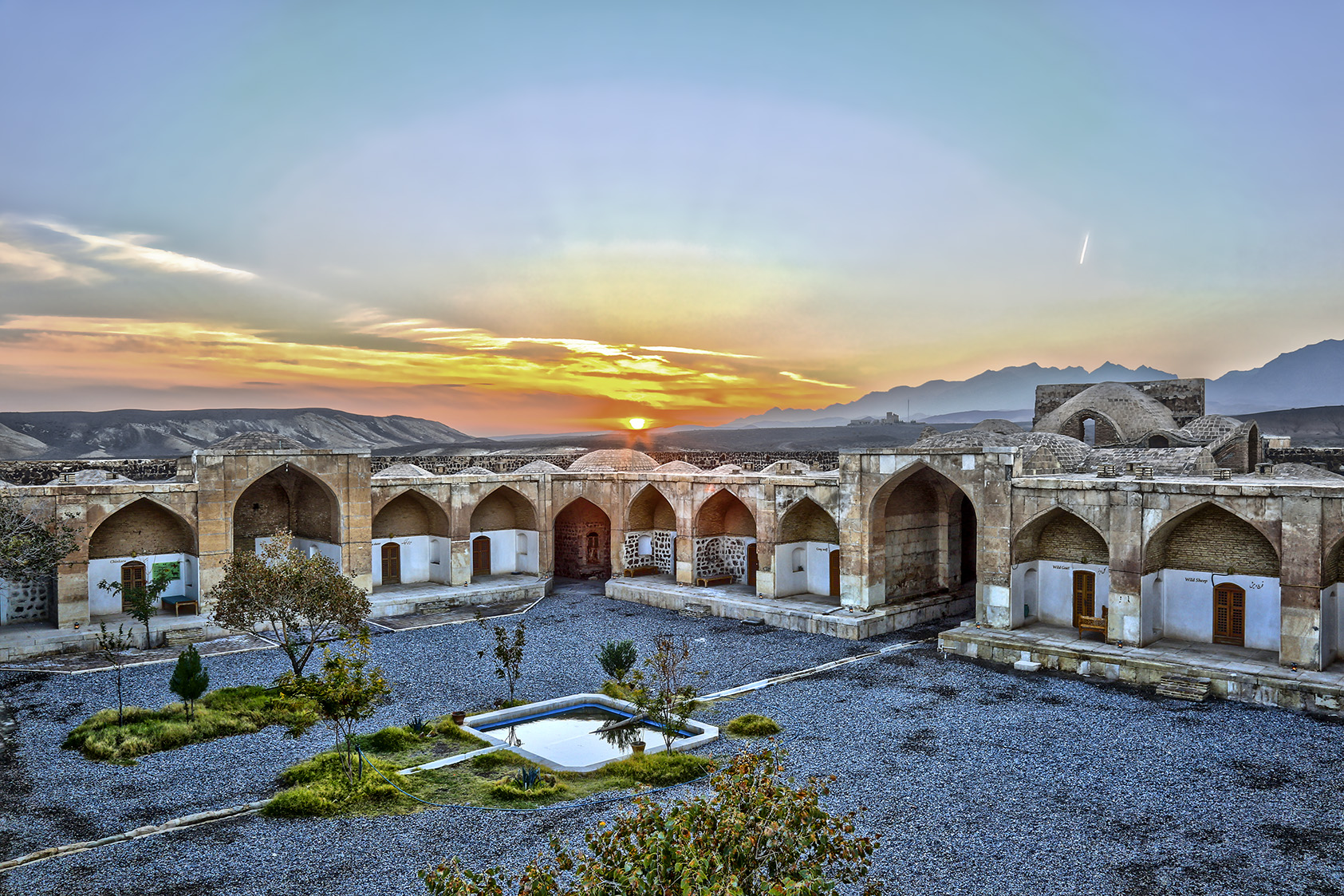 آماده‌سازی كاروانسرای قصر بهرام گرمسار برای حضور ارزیابان ثبت جهانی یونسكو